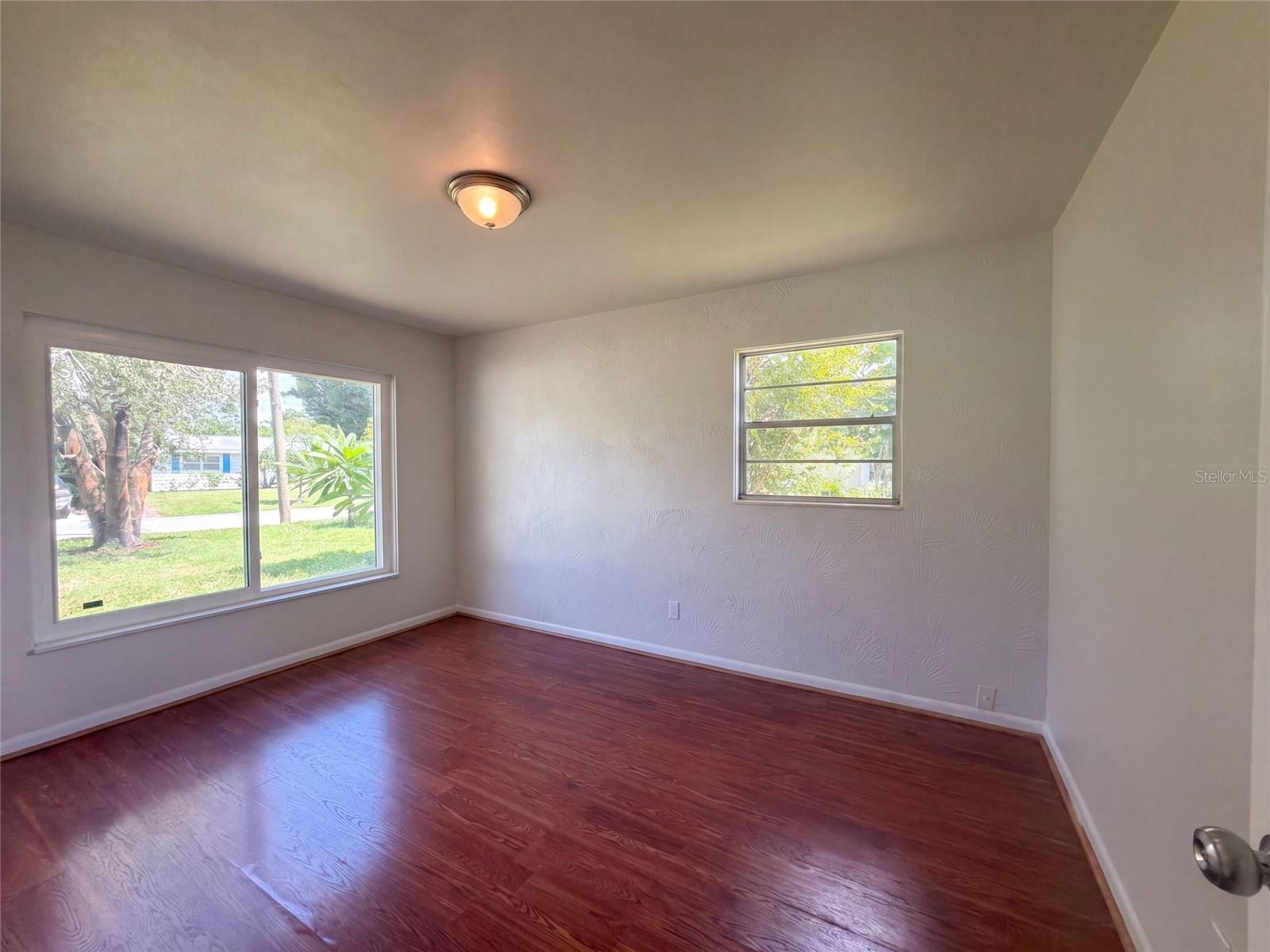 3010 HATTON ST — photo 4