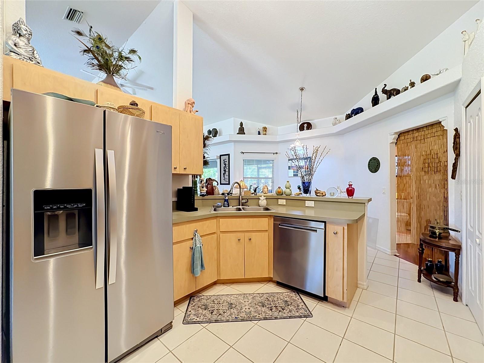 3466 ZORATOA AVE — photo 16