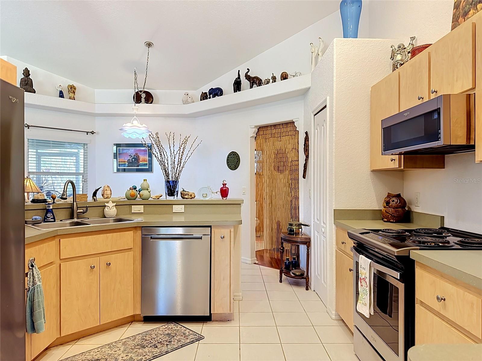 3466 ZORATOA AVE — photo 14