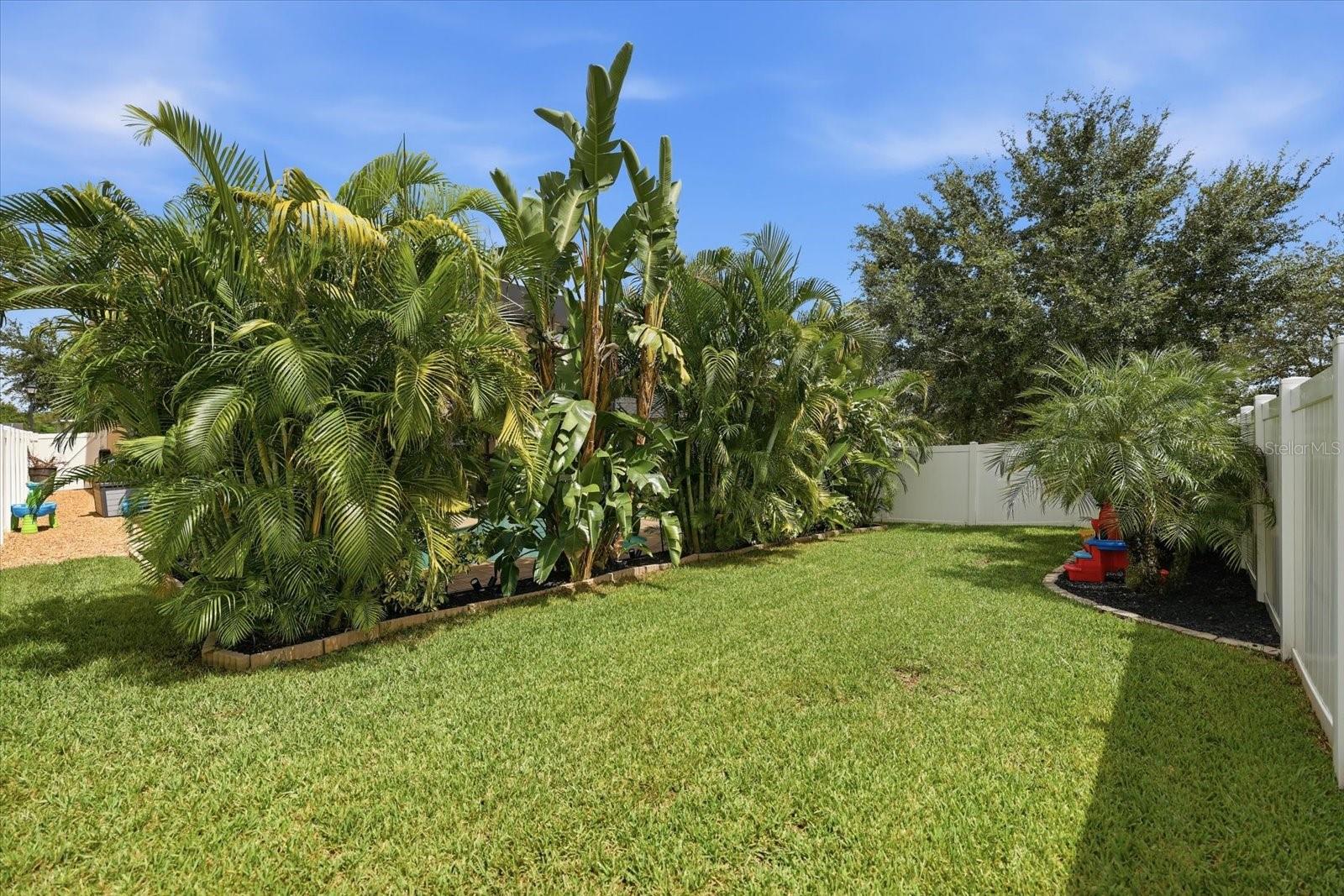 10519 WHISPERING HAMMOCK DR — photo 36