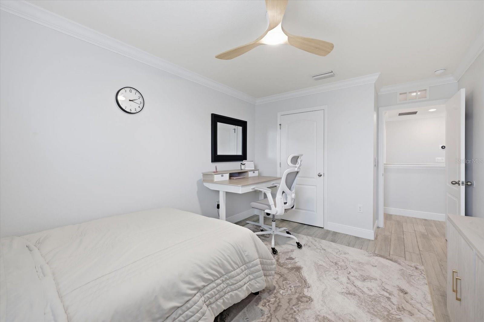 10519 WHISPERING HAMMOCK DR — photo 18