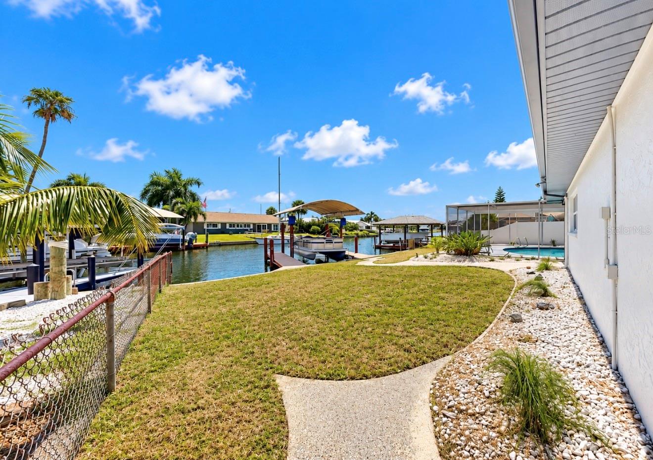 6315 WISTERIA LN — photo 61