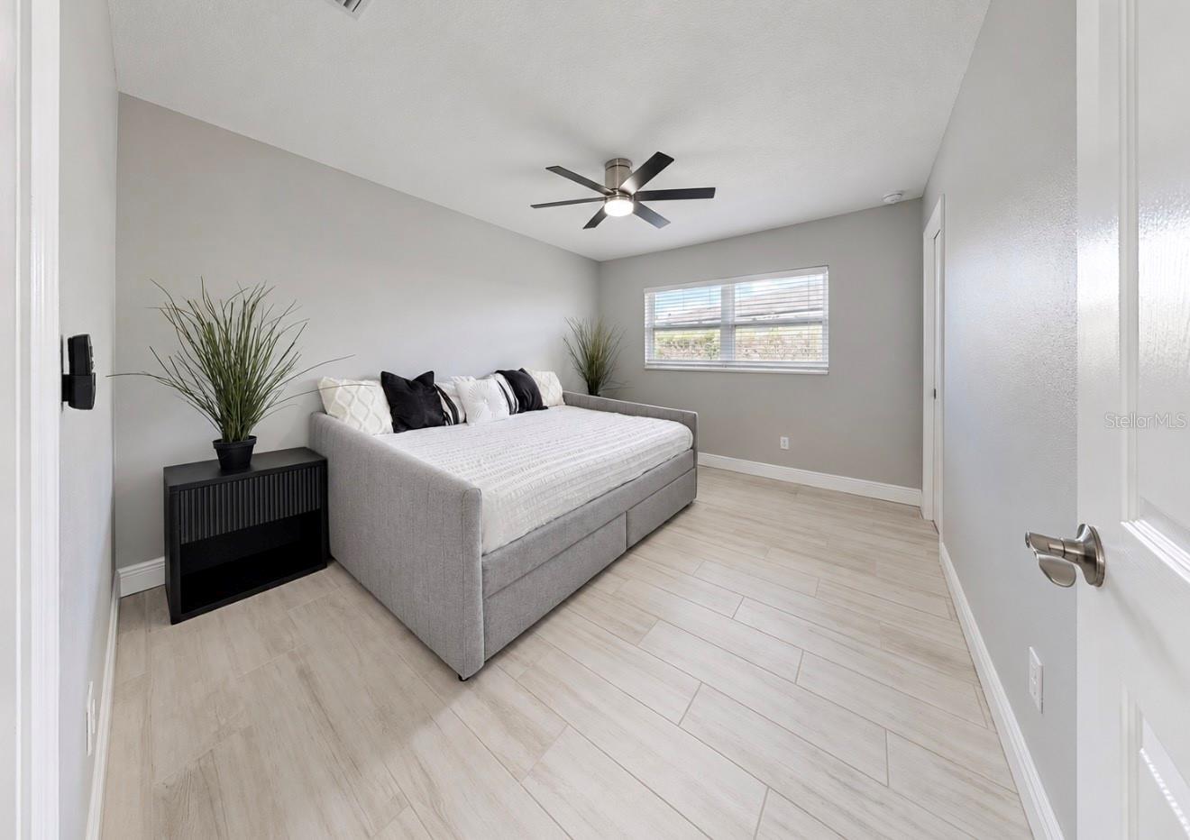 6315 WISTERIA LN — photo 38