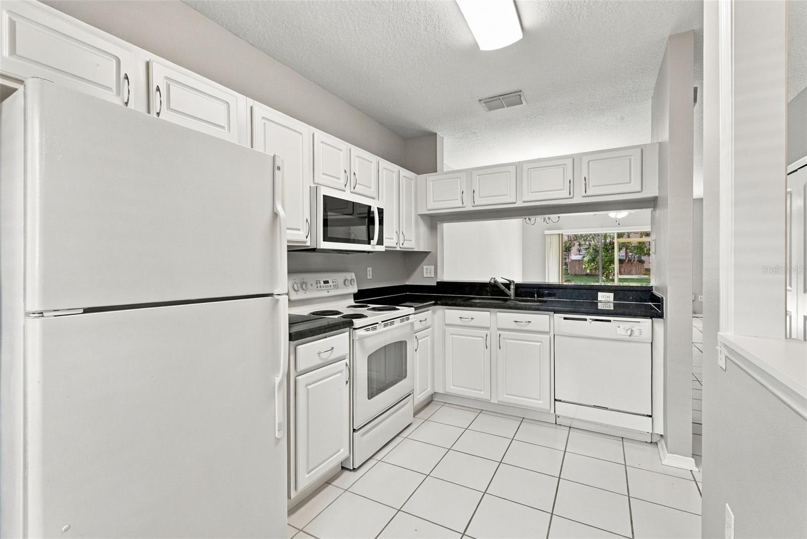 1150 KENNEWICK CT #1150 — photo 8