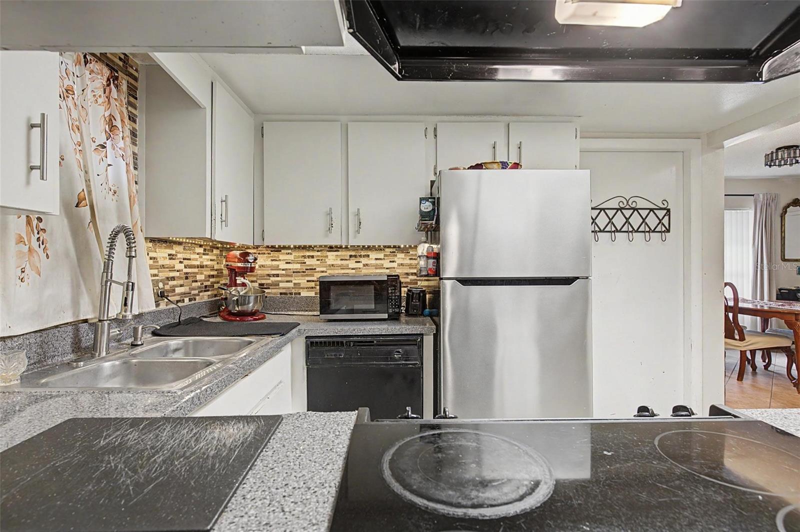 134 EUCLID AVE — photo 6