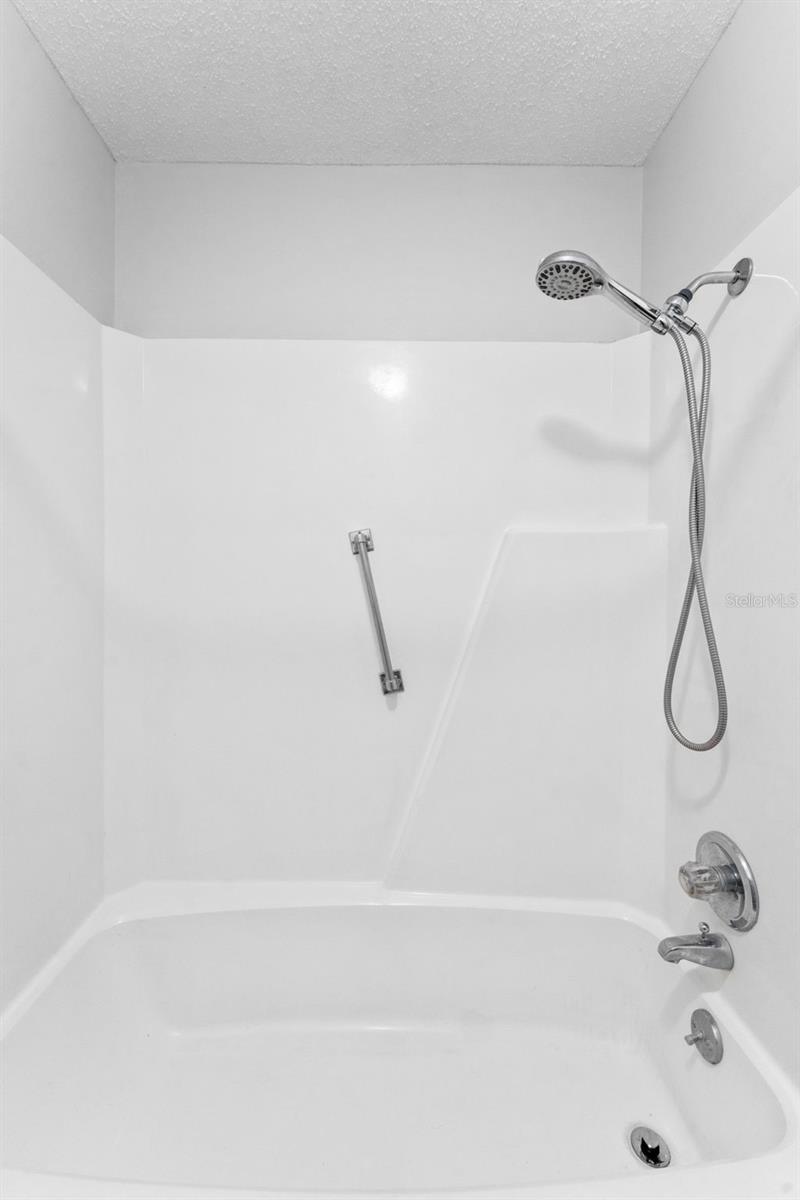 5623 80TH ST N #203 — photo 23