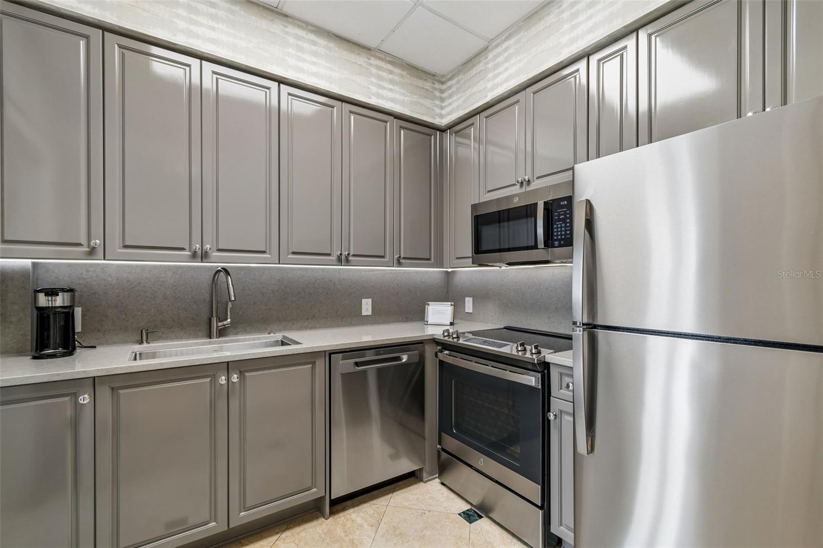 3203 BAYSHORE BLVD #1202 — photo 56