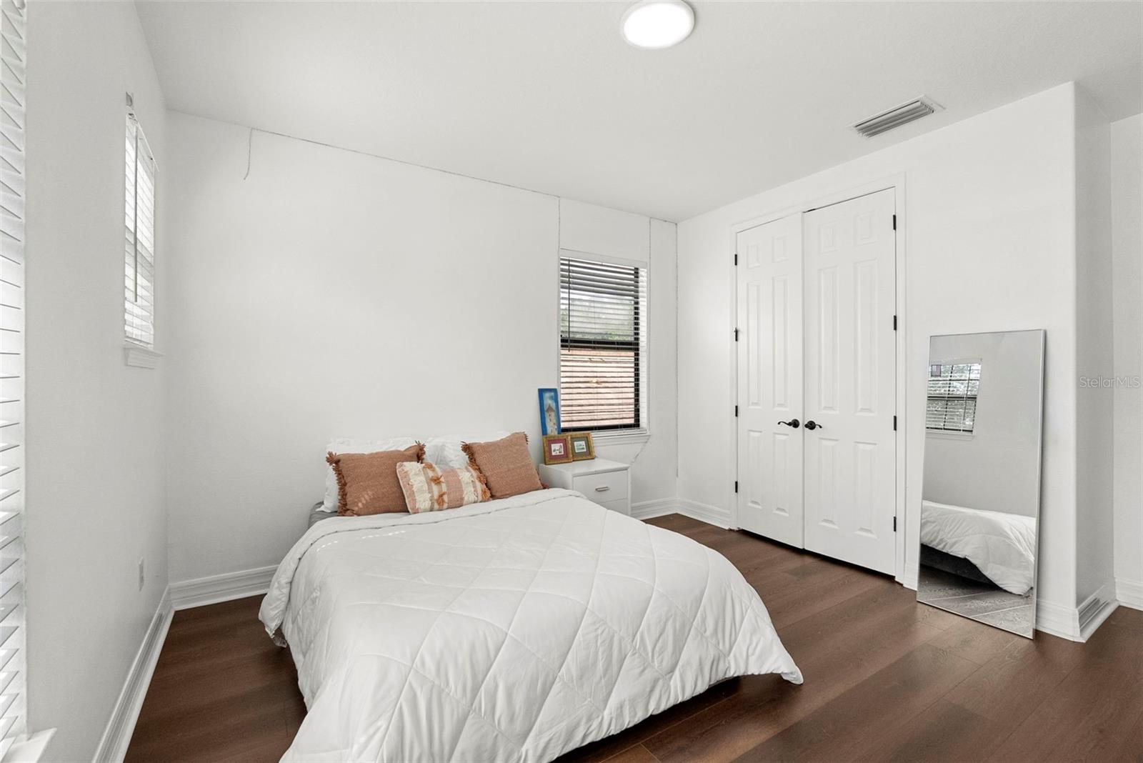 8264 DUNHAM STATION DR — photo 33