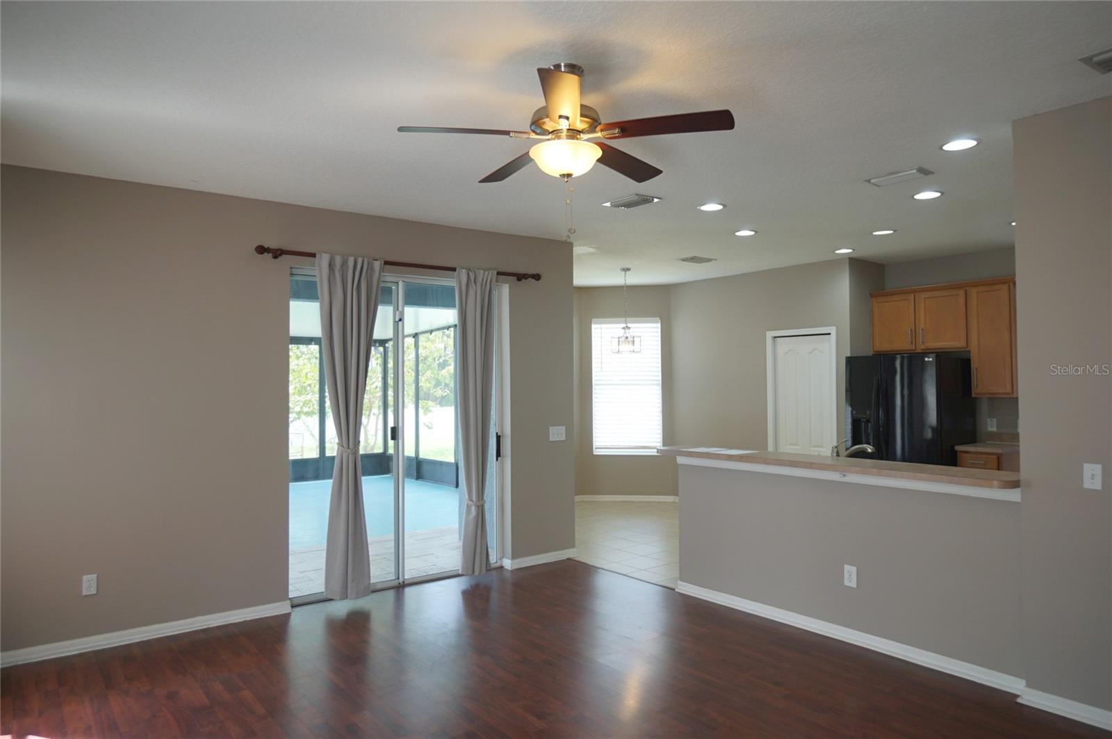 8718 SANDY PLAINS DR — photo 21
