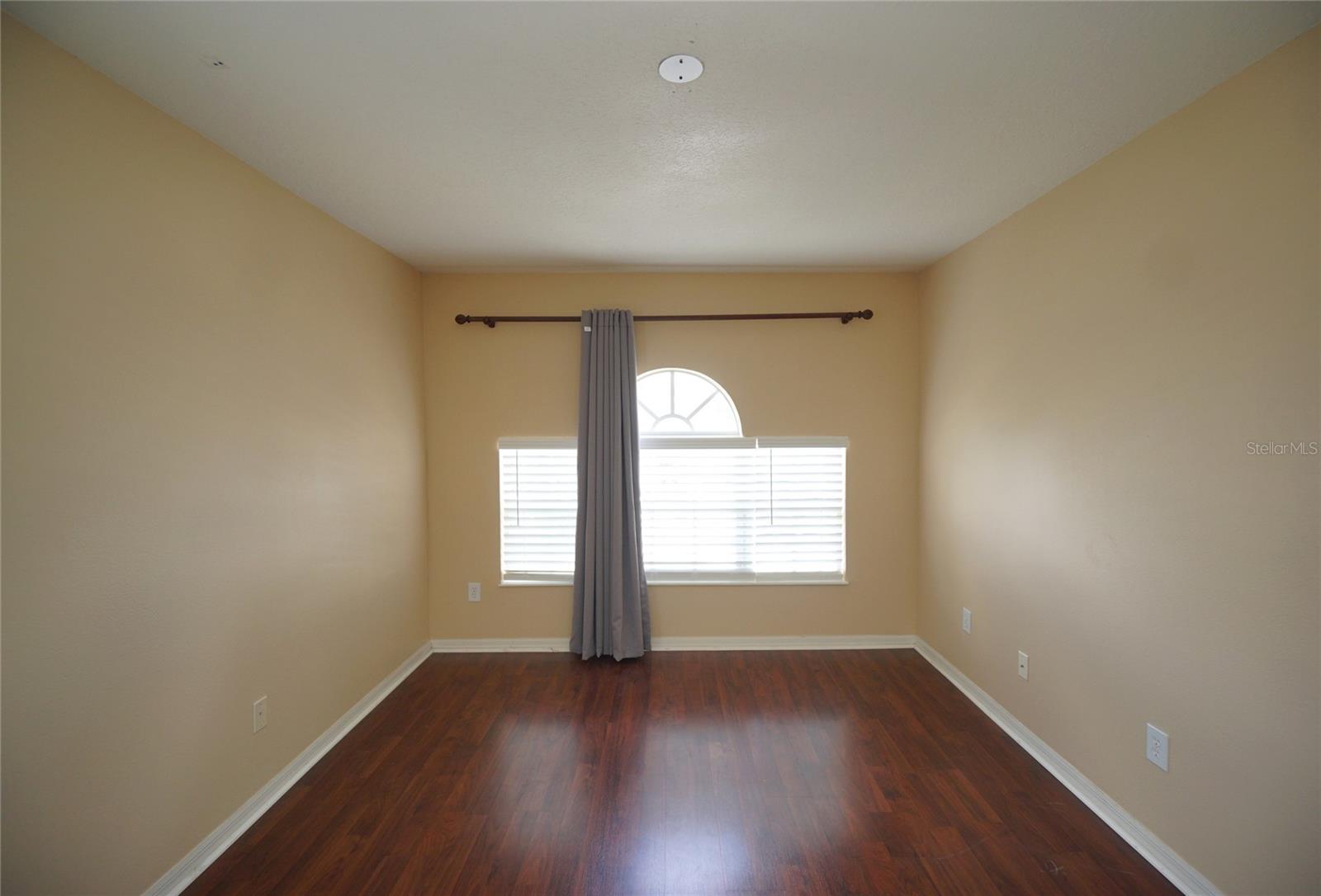 8718 SANDY PLAINS DR — photo 24