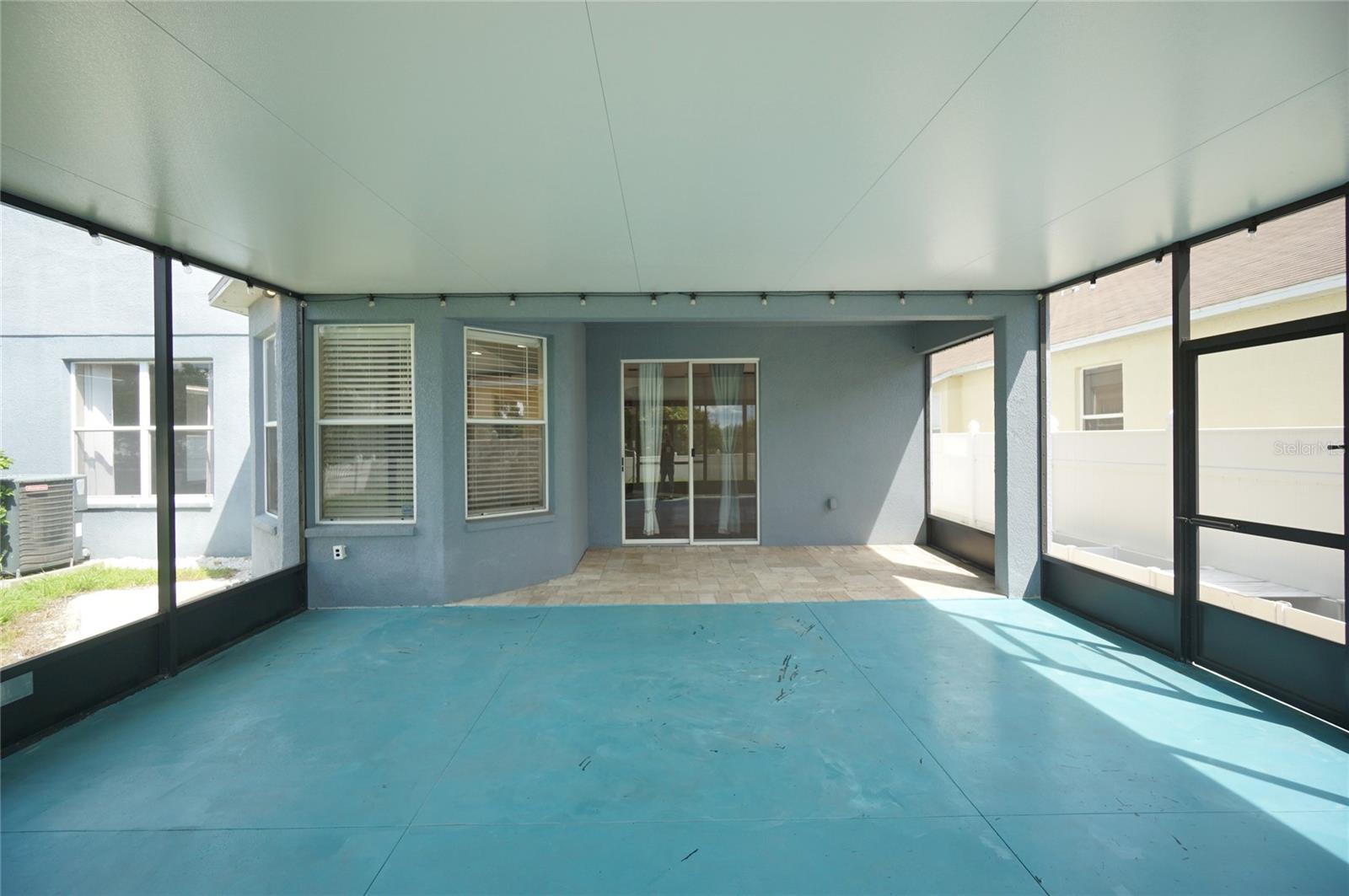 8718 SANDY PLAINS DR — photo 35