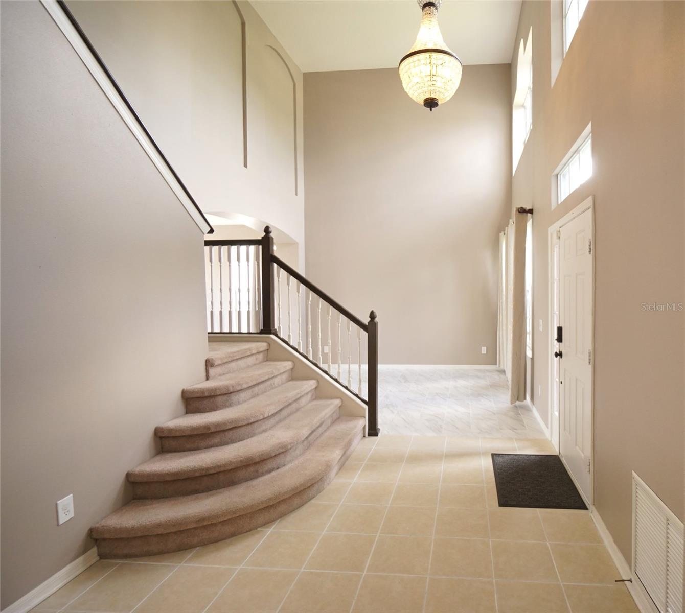 8718 SANDY PLAINS DR — photo 16