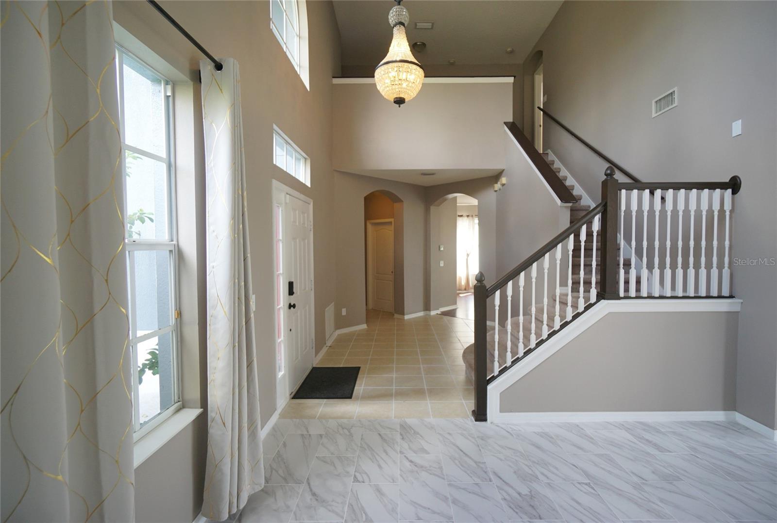 8718 SANDY PLAINS DR — photo 17