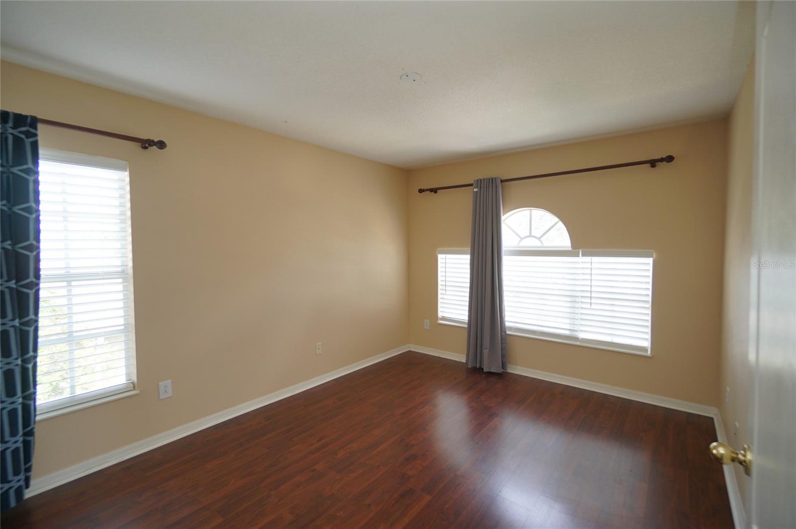8718 SANDY PLAINS DR — photo 26