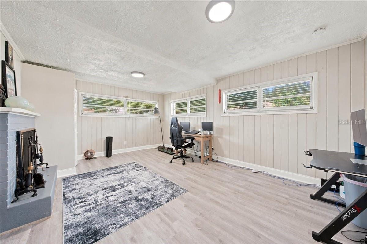3002 W MARLIN AVE — photo 13