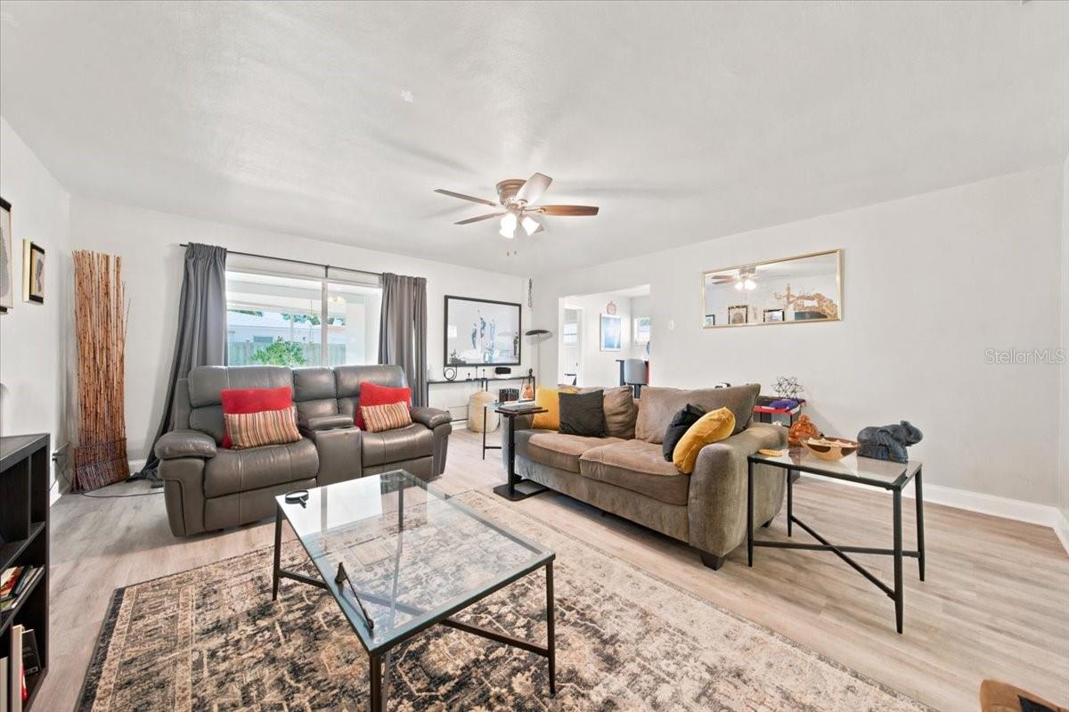 3002 W MARLIN AVE — photo 29