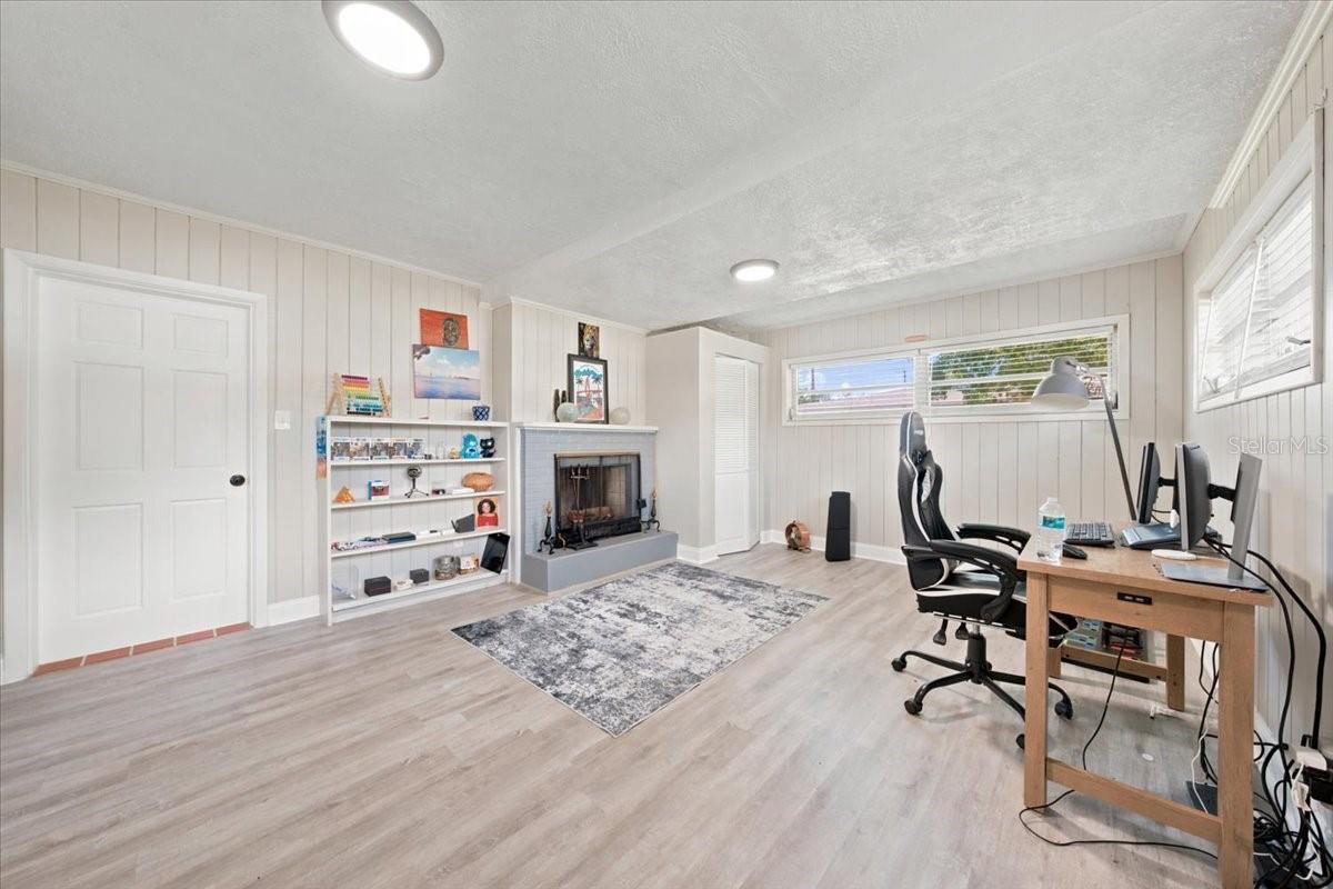 3002 W MARLIN AVE — photo 14