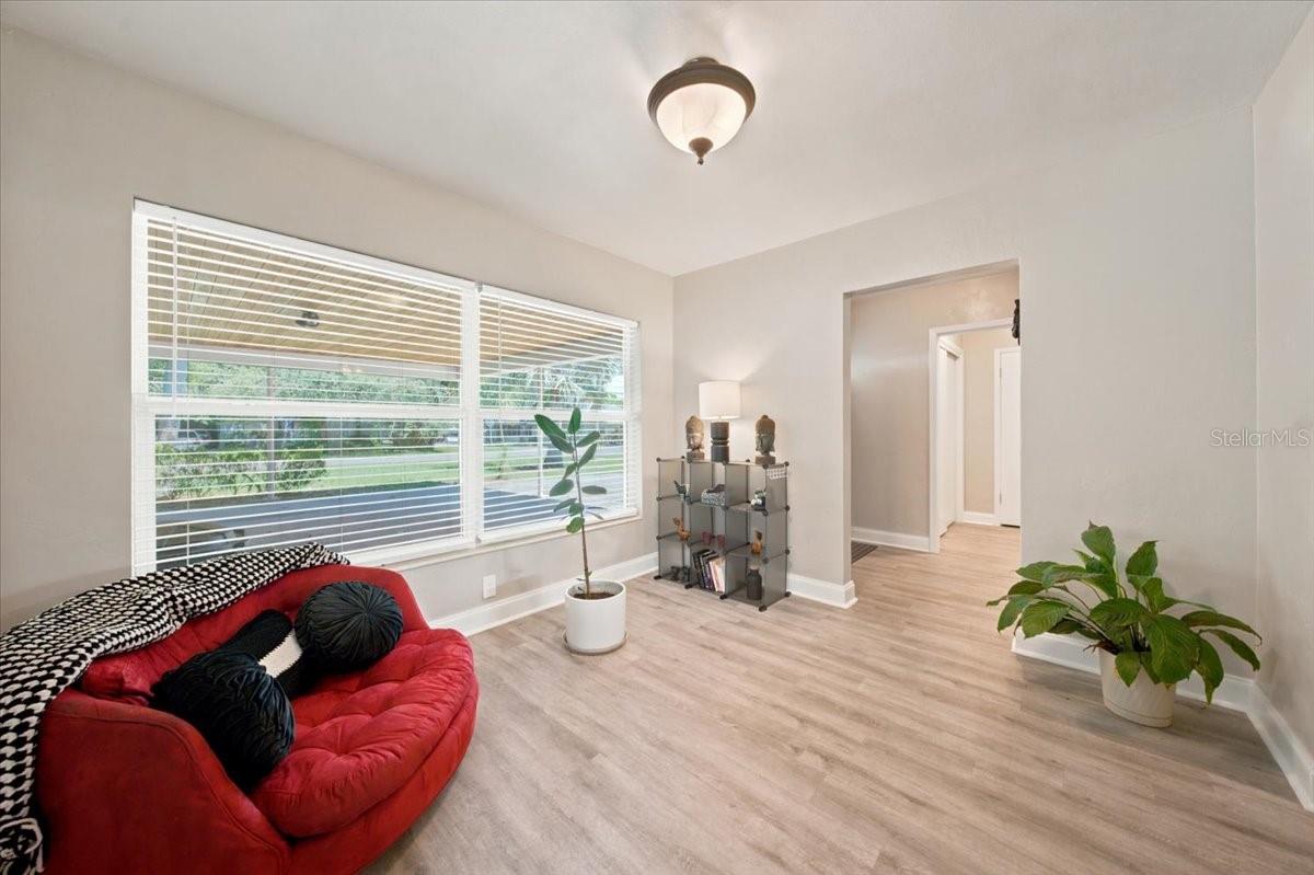 3002 W MARLIN AVE — photo 34