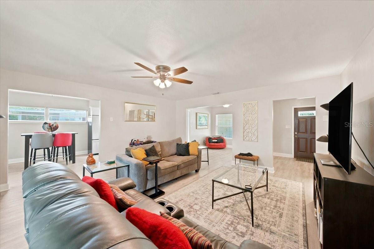 3002 W MARLIN AVE — photo 28