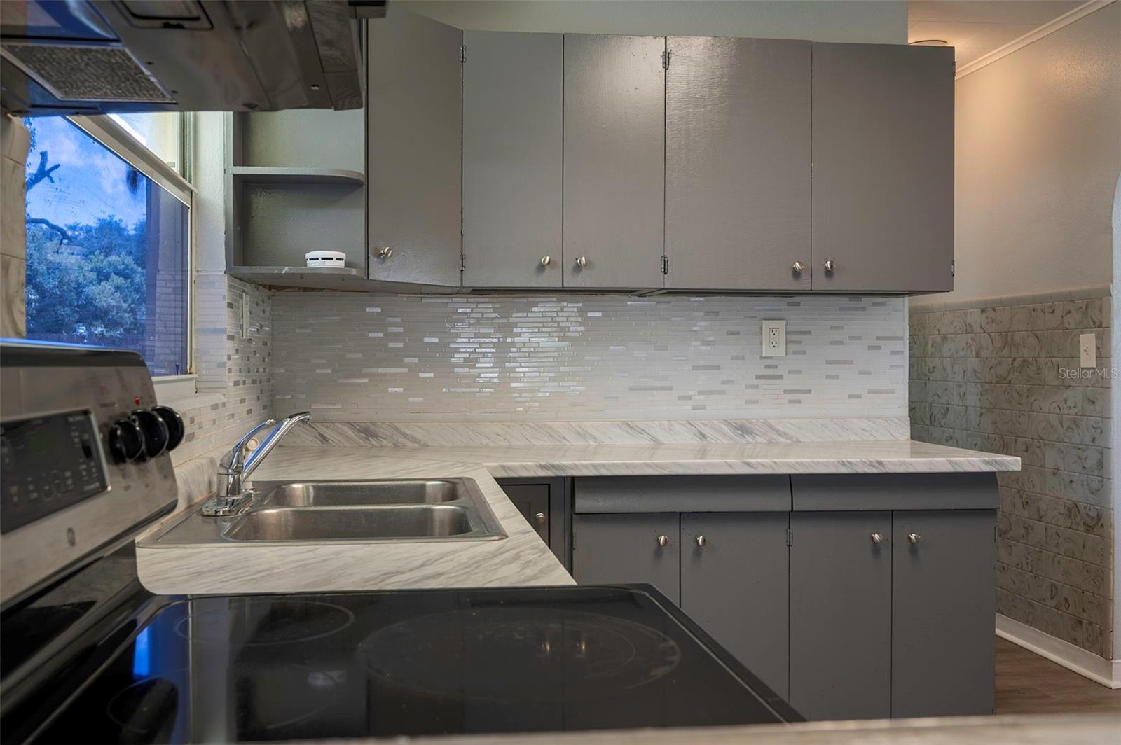5136 STUDIO DR — photo 36