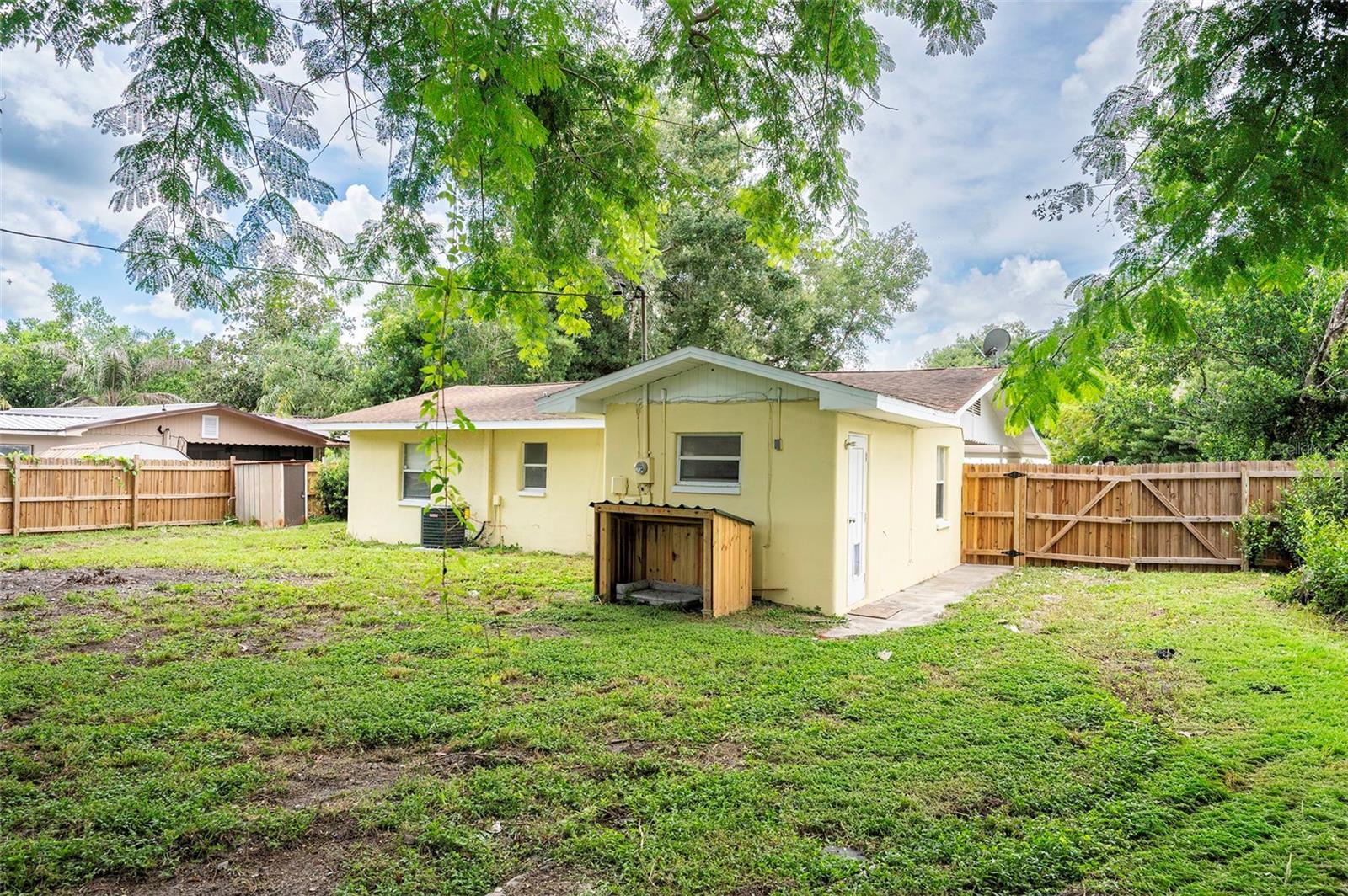 5136 STUDIO DR — photo 30