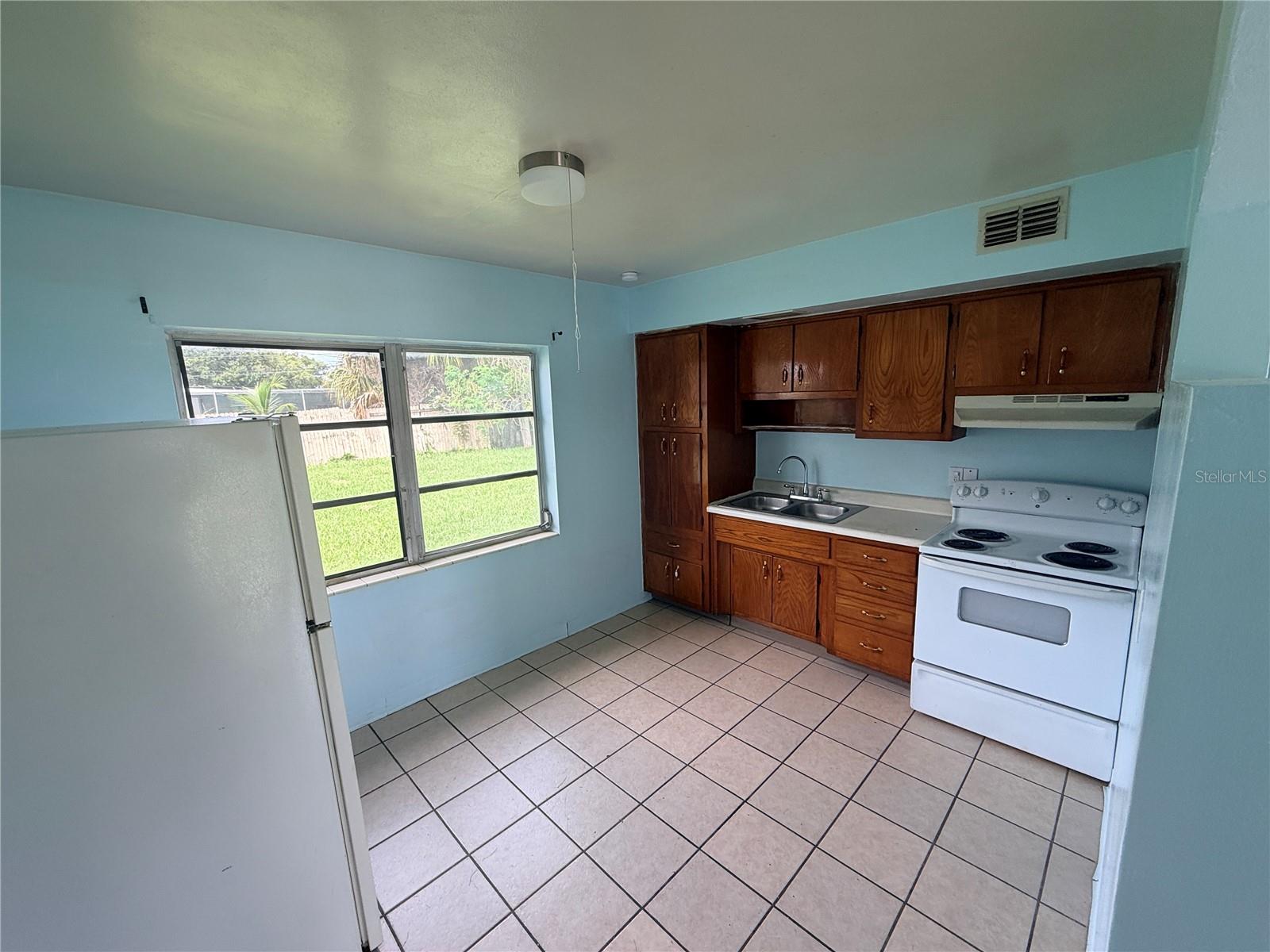 5227 TANGERINE DR — photo 4