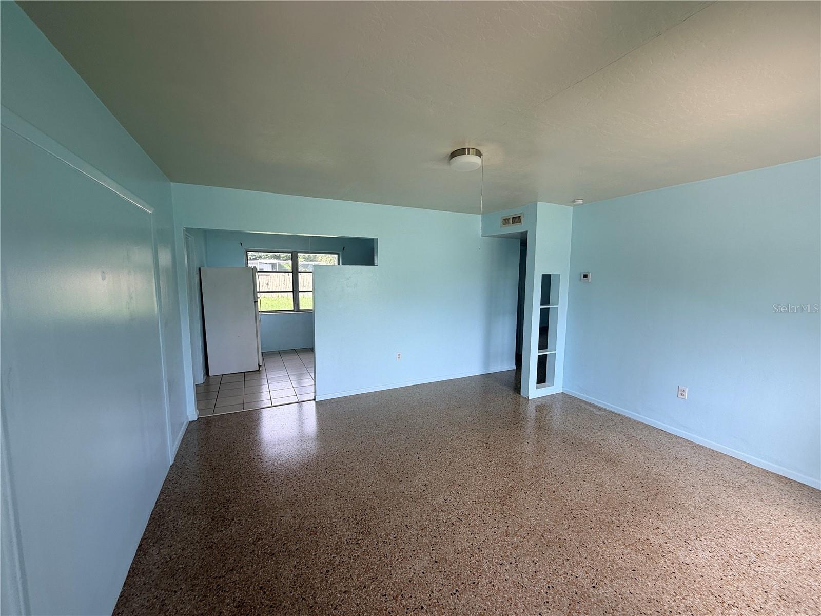 5227 TANGERINE DR — photo 2