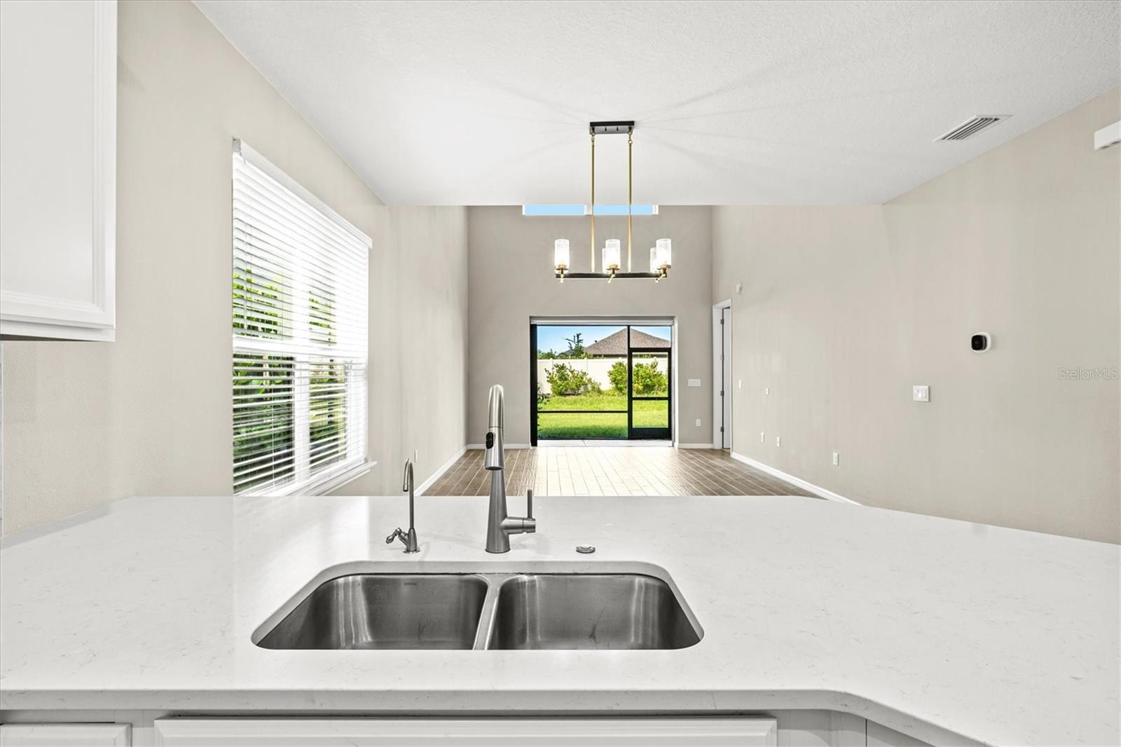 15233 SHADY PALMS LN — photo 16