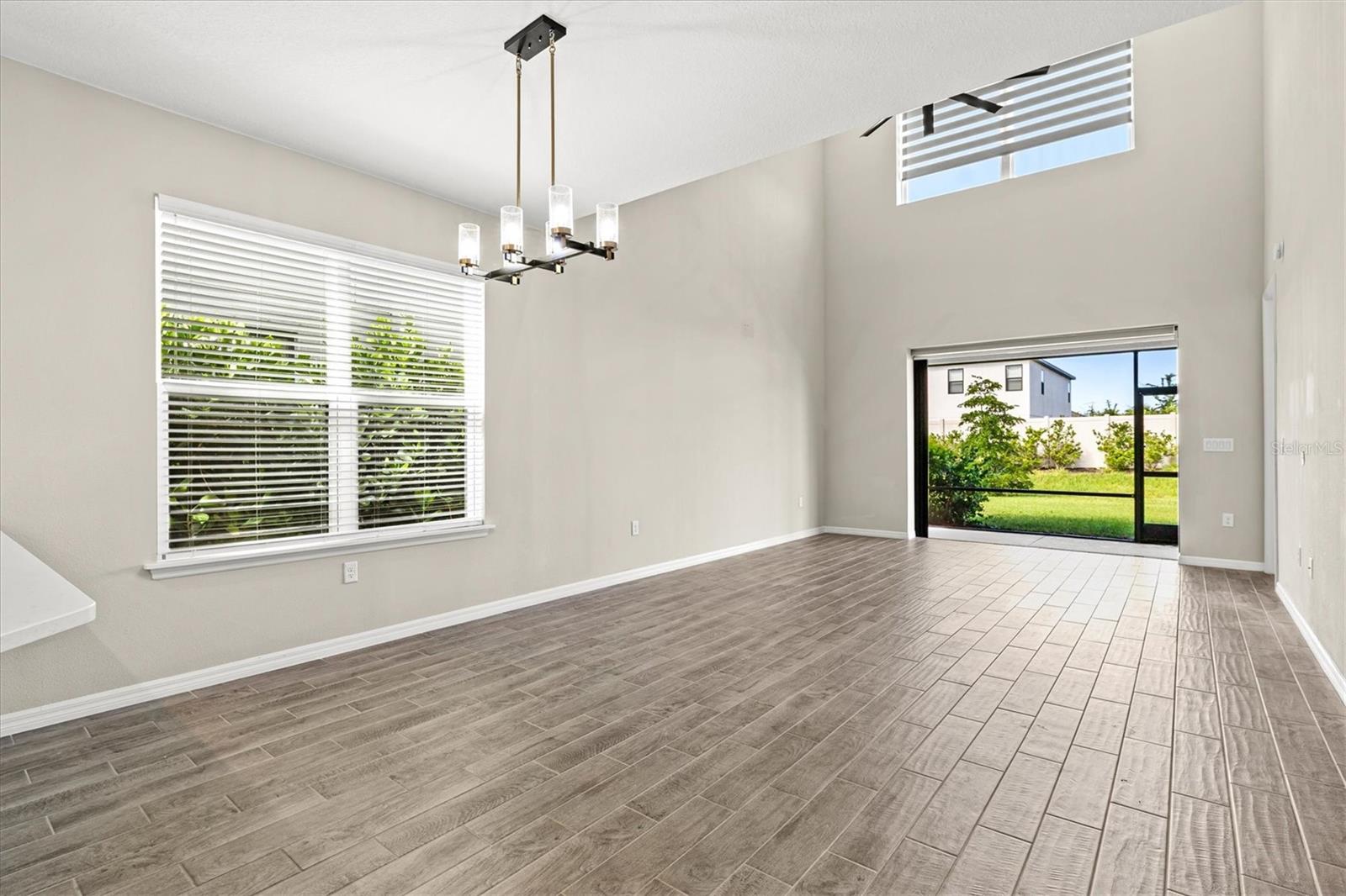 15233 SHADY PALMS LN — photo 18