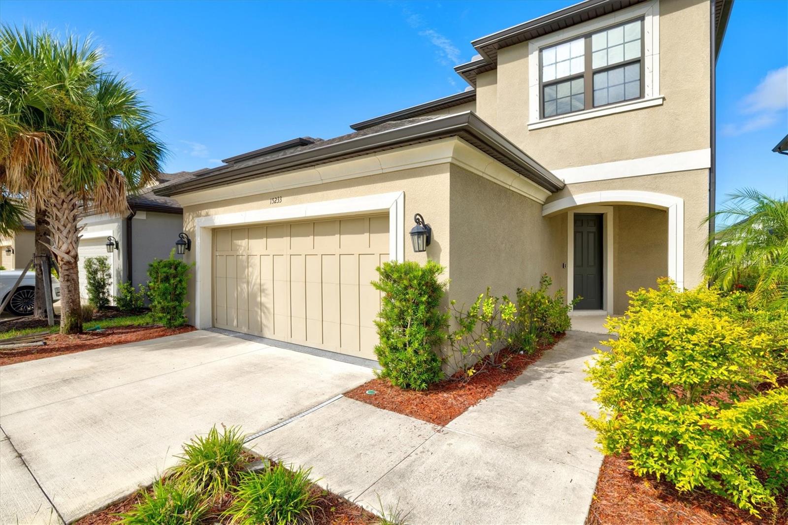 15233 SHADY PALMS LN — photo 4