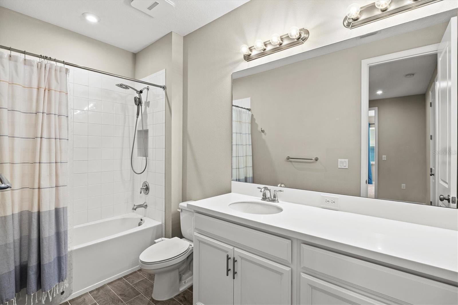 15233 SHADY PALMS LN — photo 41