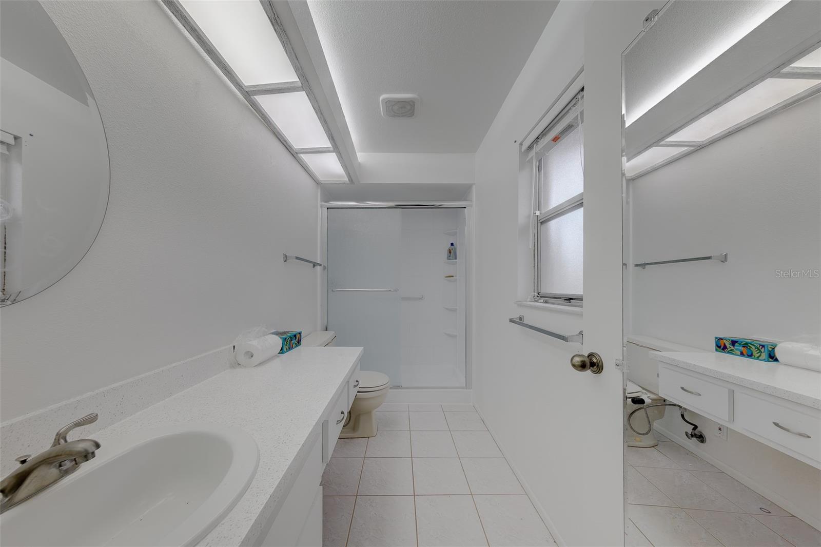 2460 NORTHSIDE DR #601 — photo 32