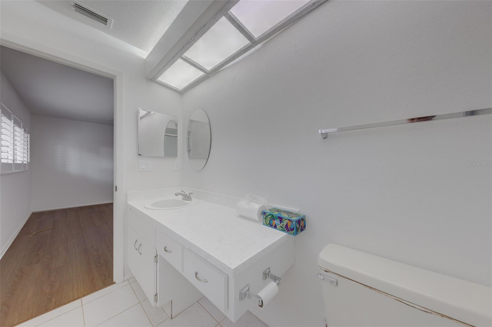2460 NORTHSIDE DR #601 — photo 35