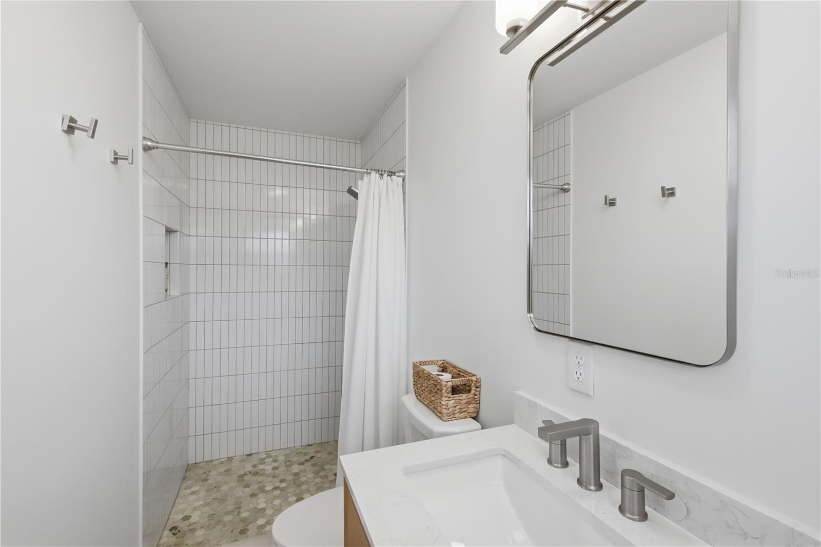 509 BUENA VISTA DR — photo 21