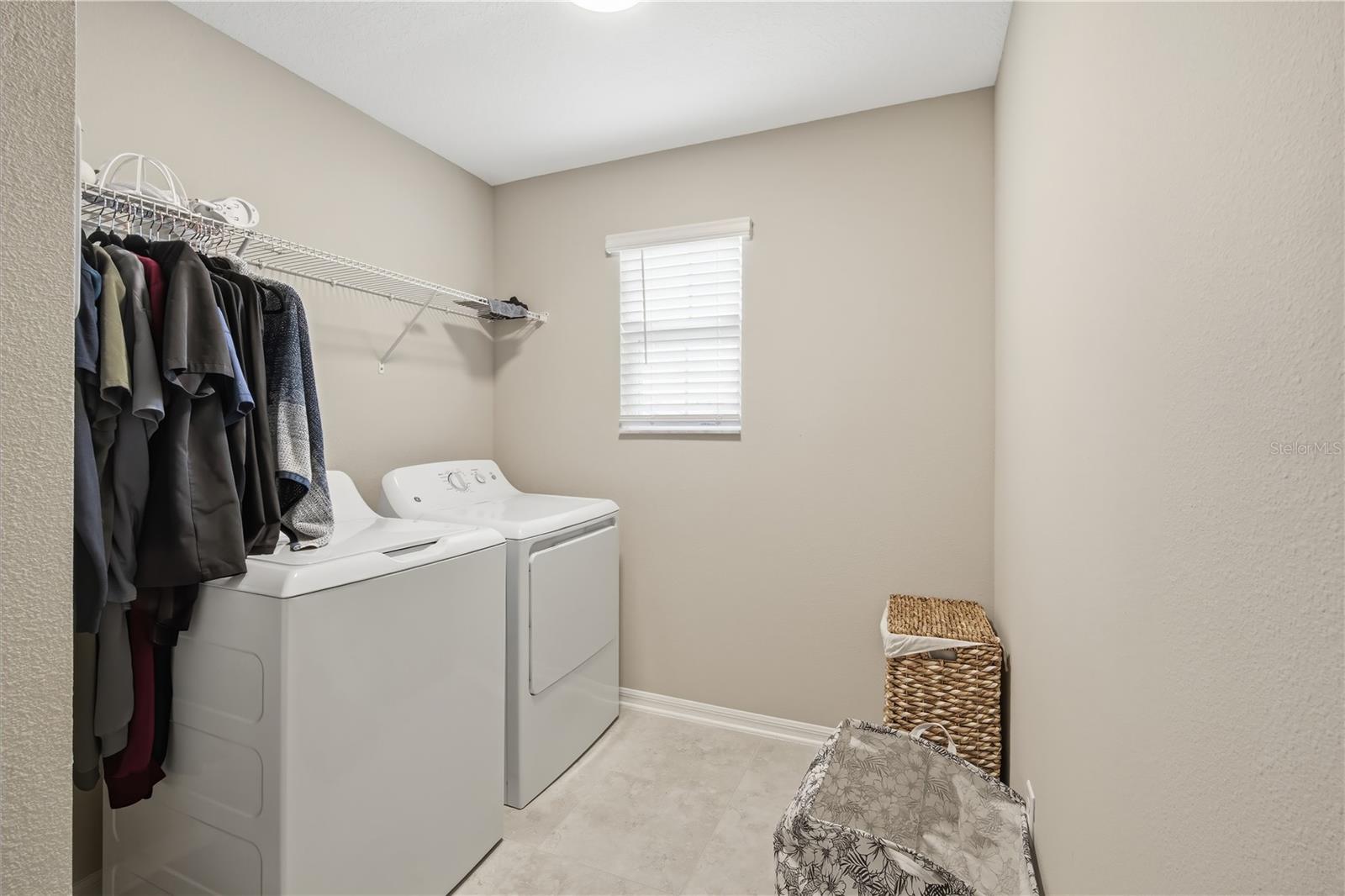 2633 SUNNY PEBBLE LOOP — photo 18