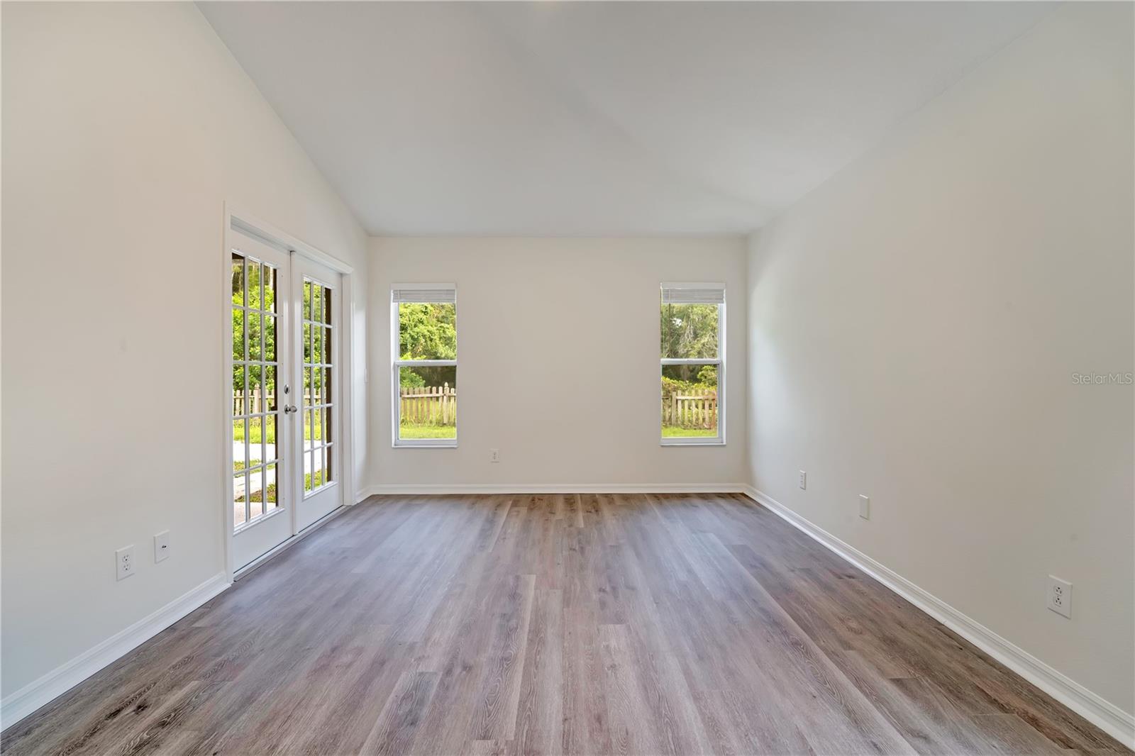 7752 BLUE SPRING DR — photo 19