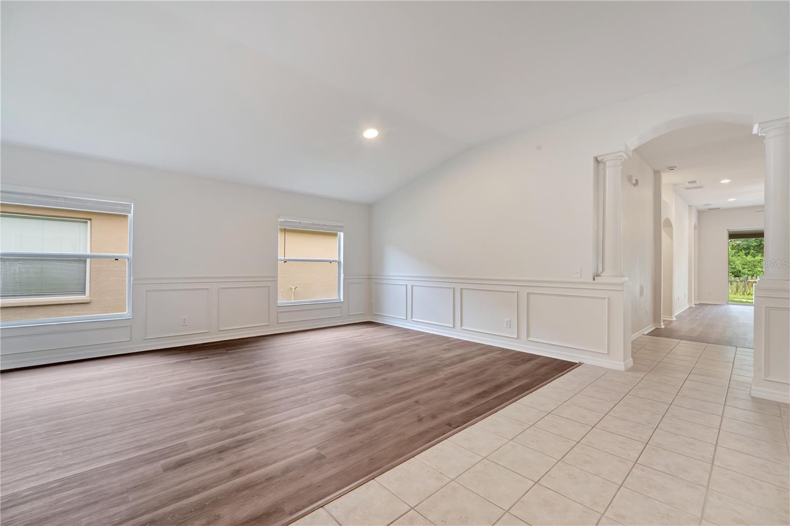 7752 BLUE SPRING DR — photo 12