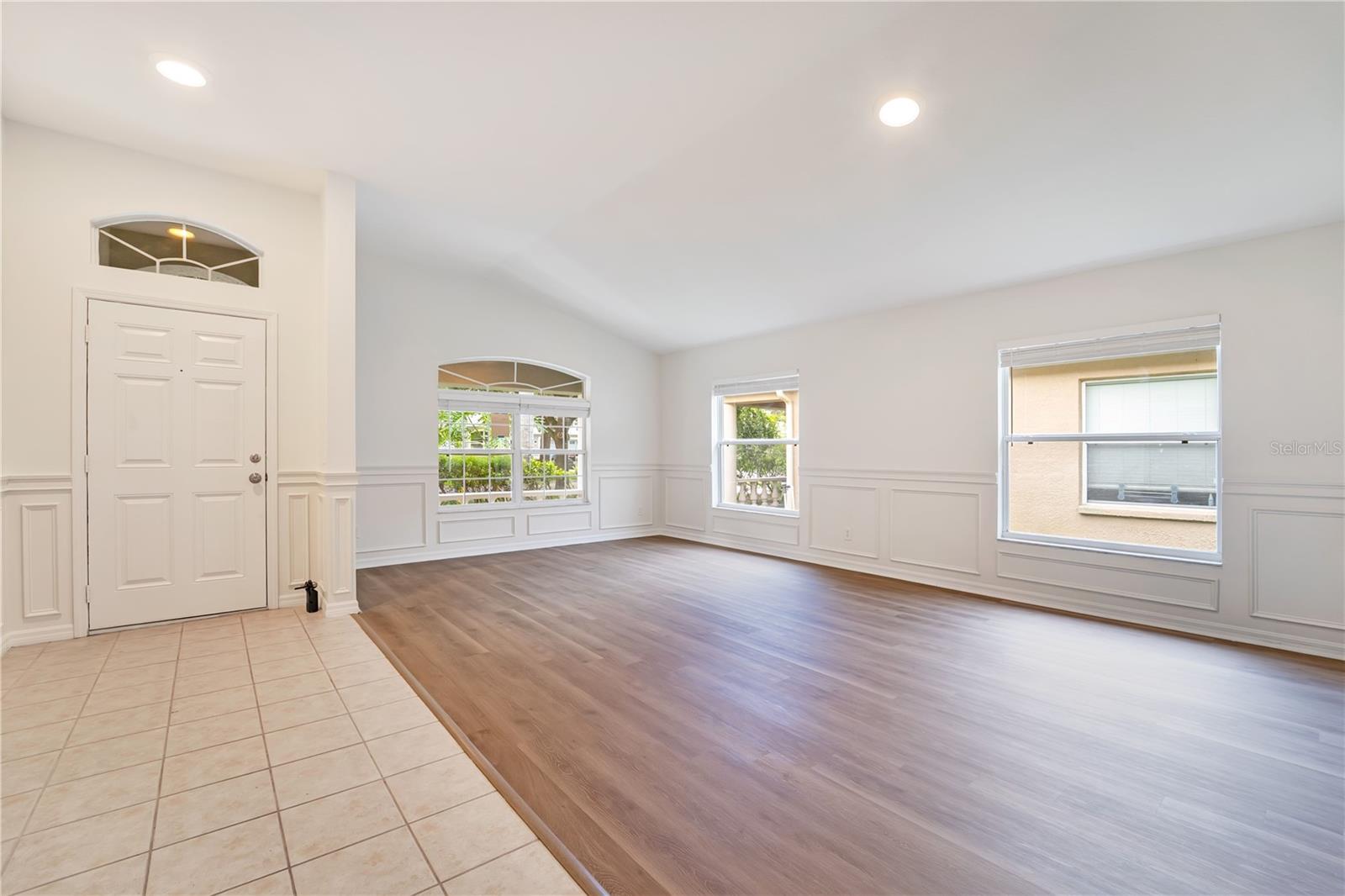 7752 BLUE SPRING DR — photo 3