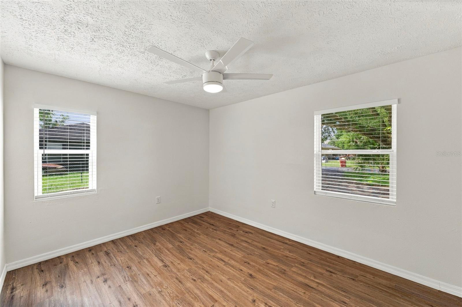 110 S FOREST ST — photo 11
