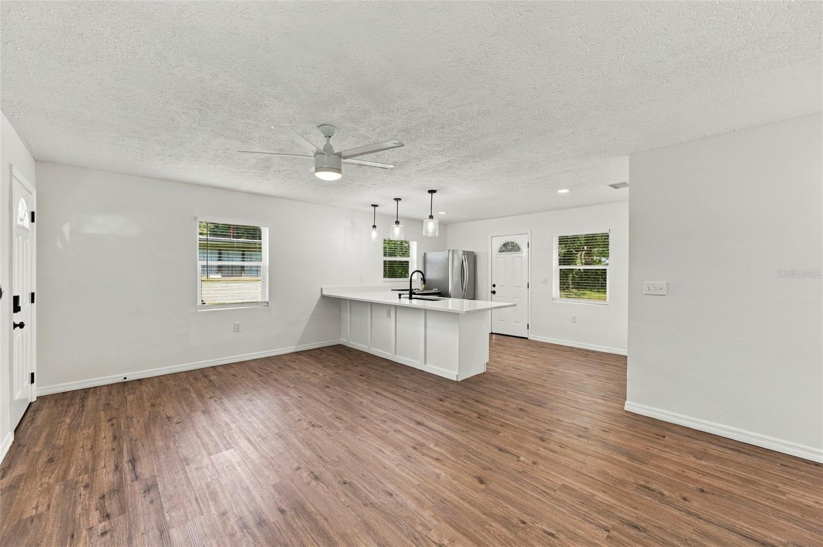 110 S FOREST ST — photo 7