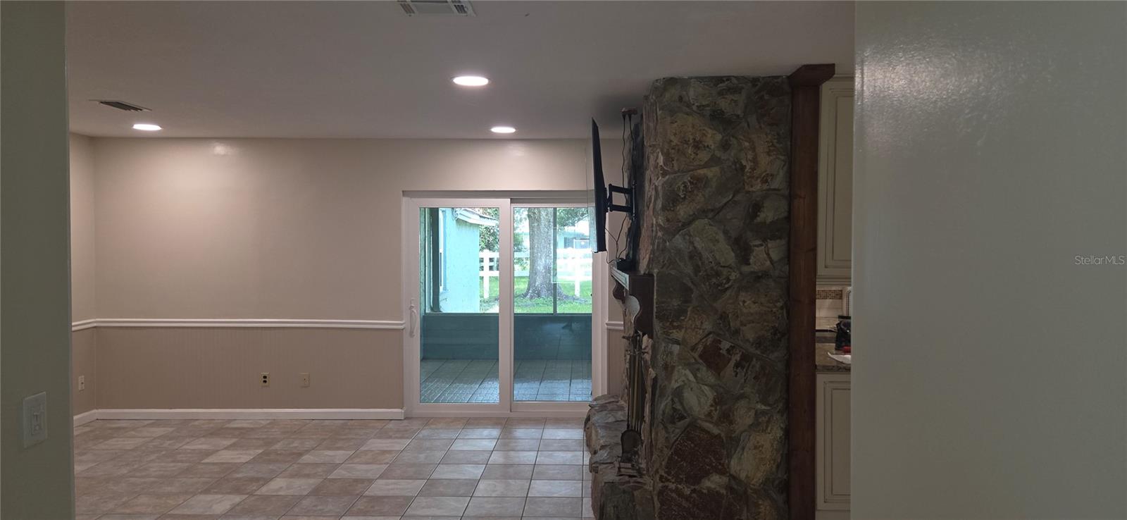 22011 DARLEY PL — photo 12