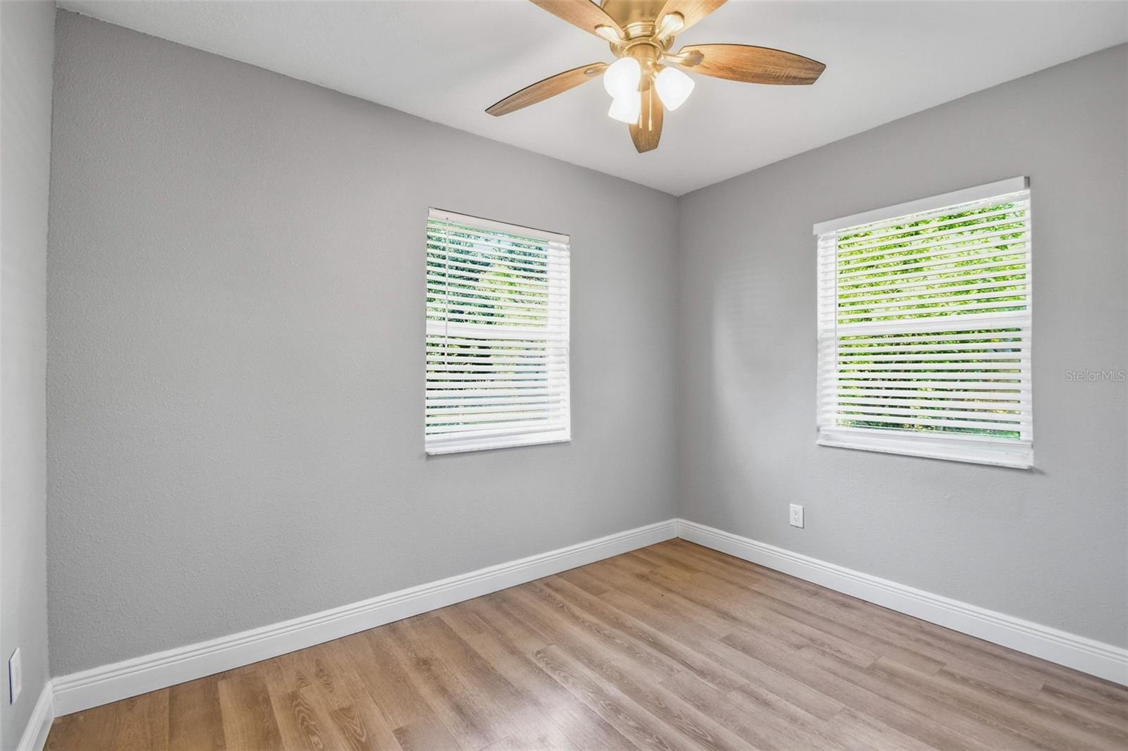 4359 NEPTUNE DR SE — photo 24