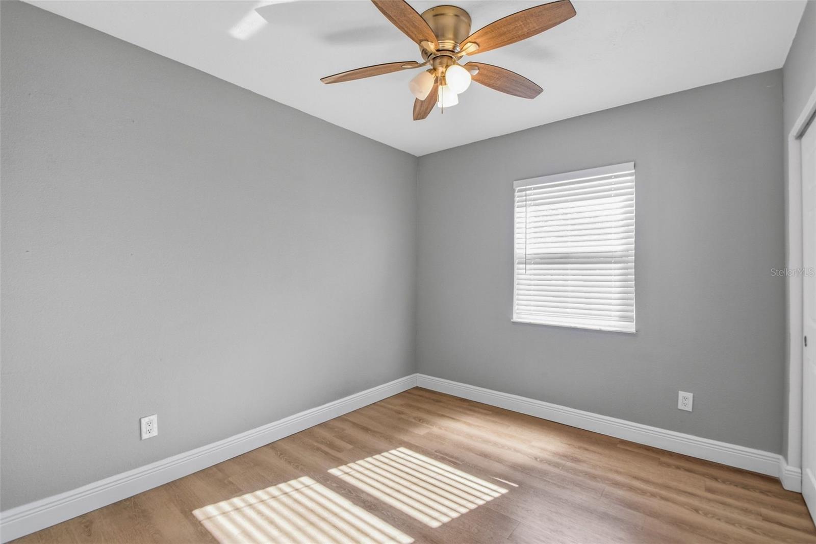 4359 NEPTUNE DR SE — photo 32