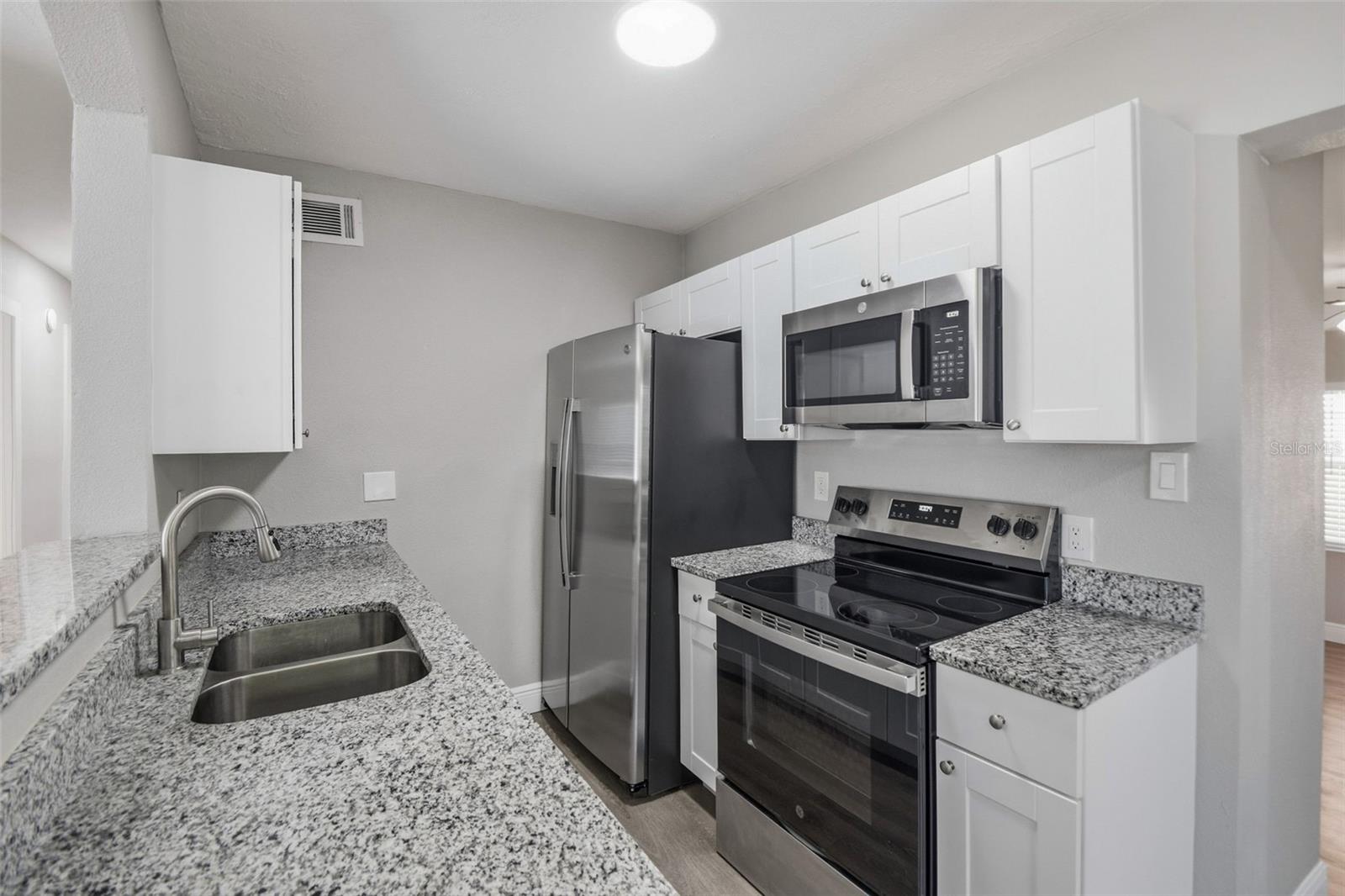 4359 NEPTUNE DR SE — photo 21