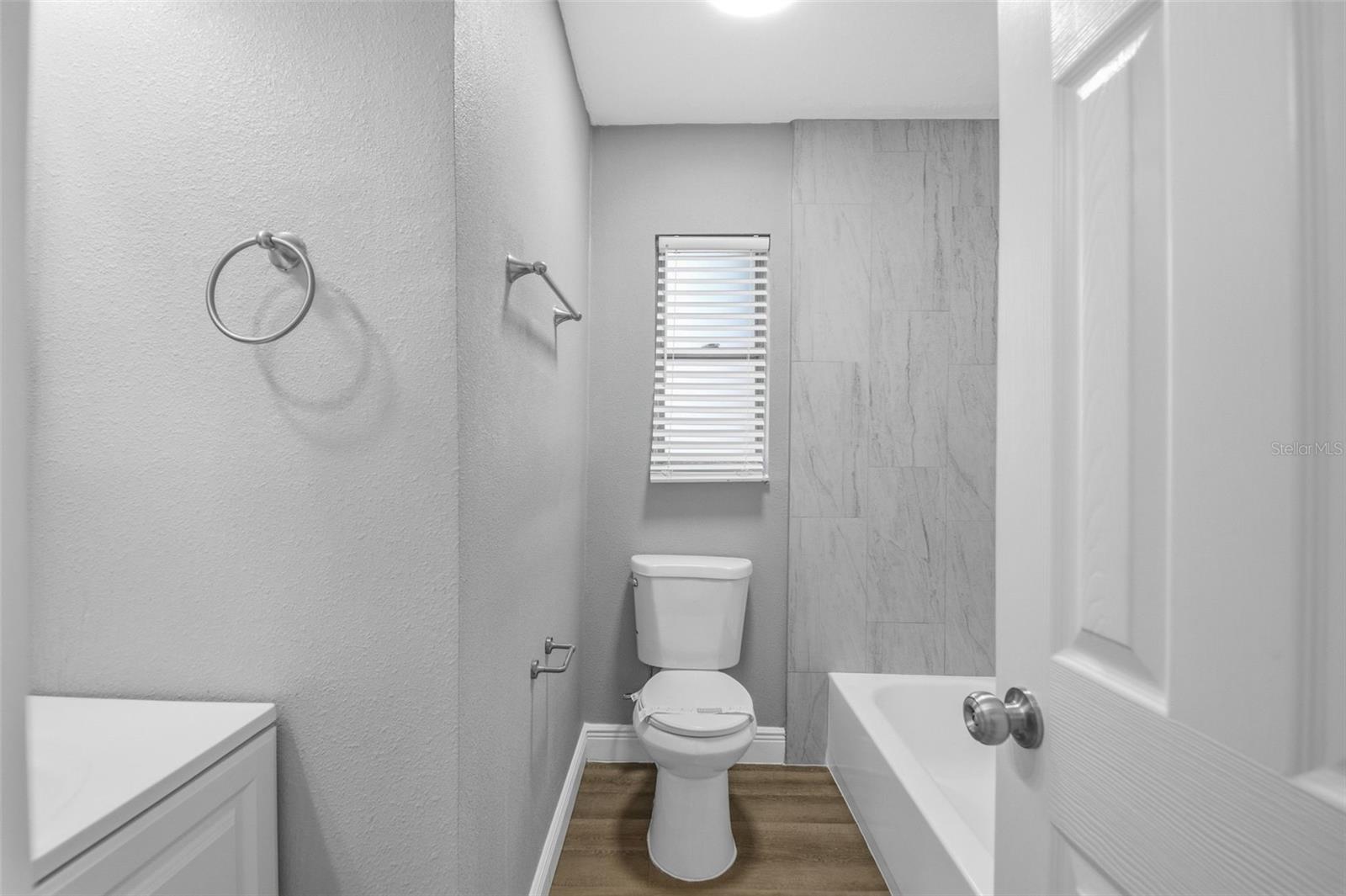 4359 NEPTUNE DR SE — photo 38