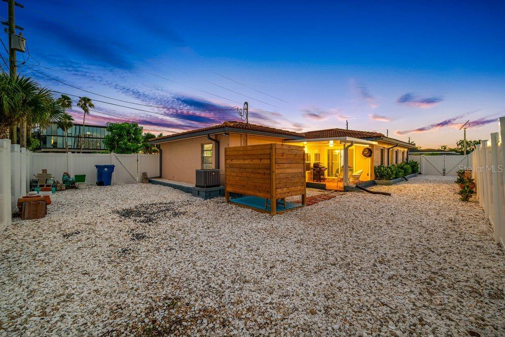 1472 DURLING DR S — photo 45