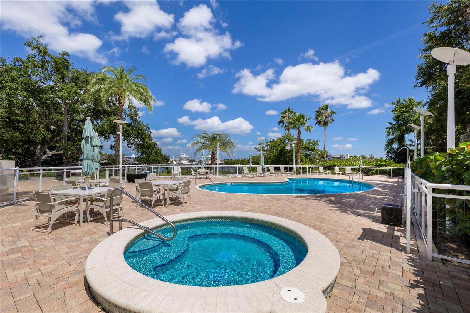 1640 SUMMERHOUSE LN #40 — photo 42