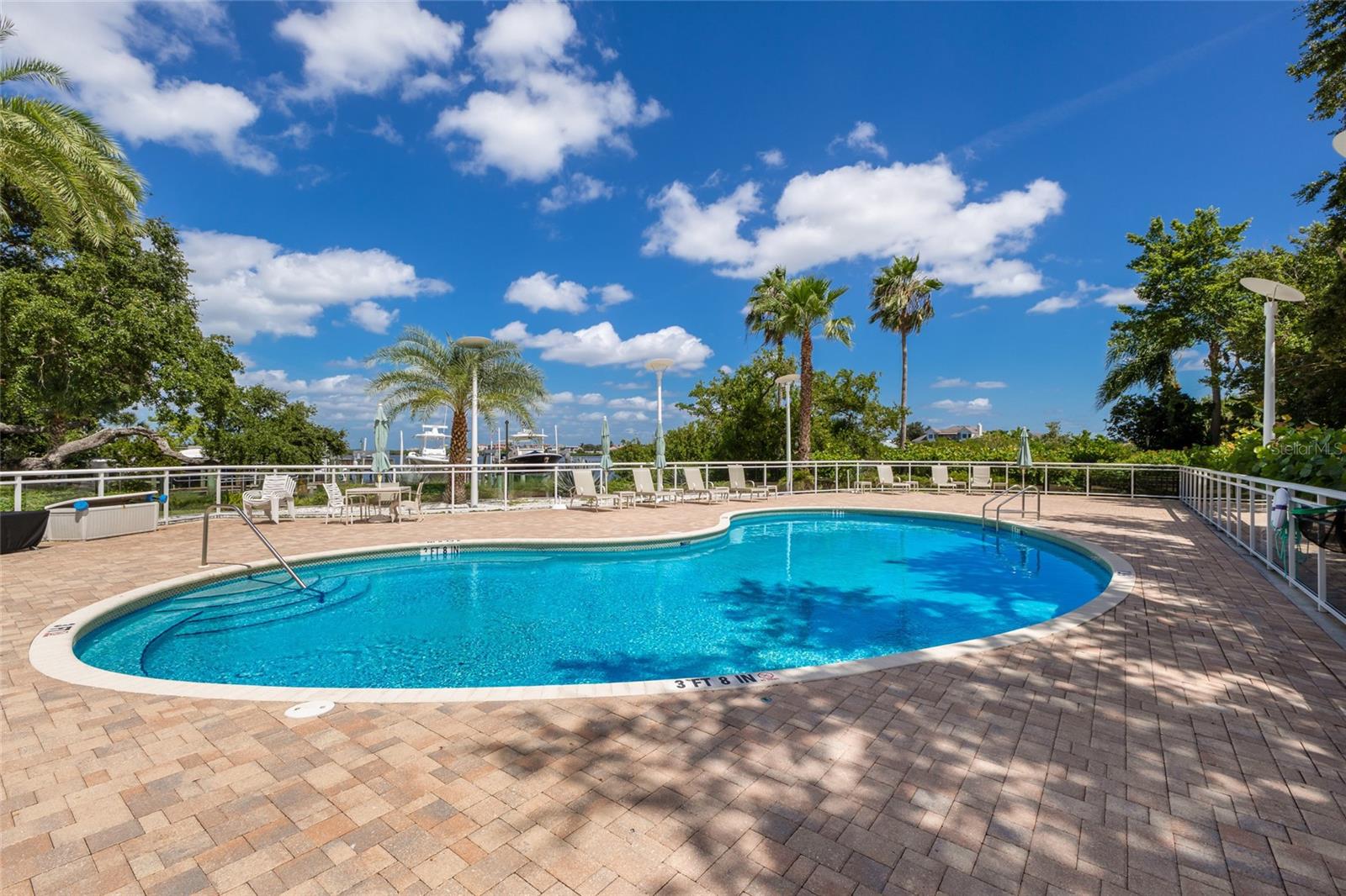 1640 SUMMERHOUSE LN #40 — photo 40