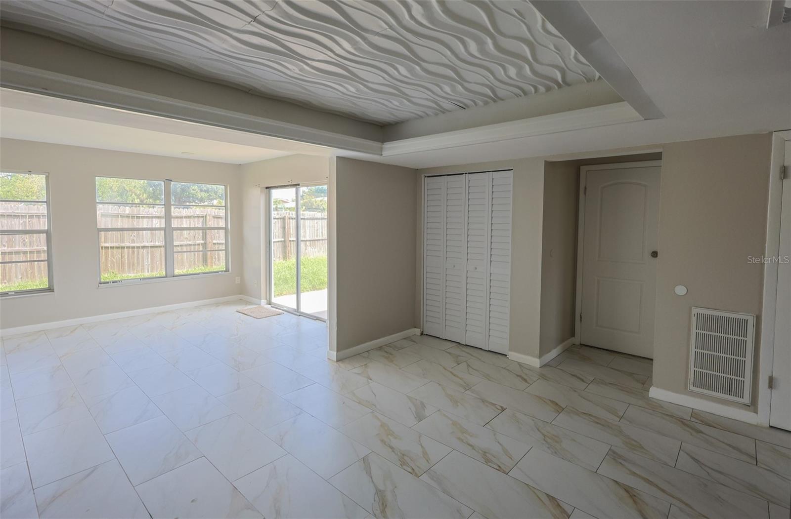 1423 MAPLE ST SW — photo 9