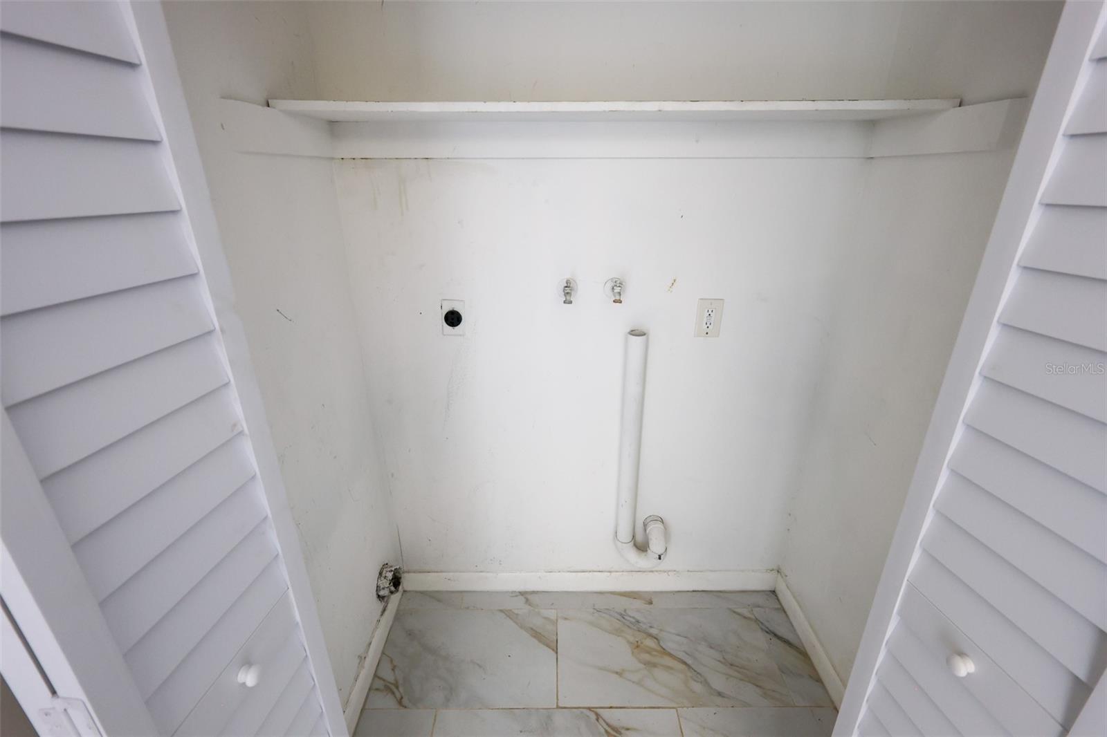 1423 MAPLE ST SW — photo 10